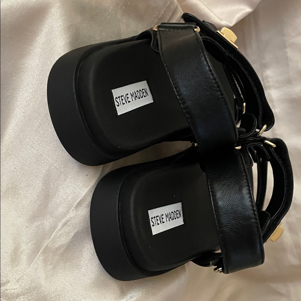 Steve Madden Black Sandals with Gold Accents - Picture 9 of 16